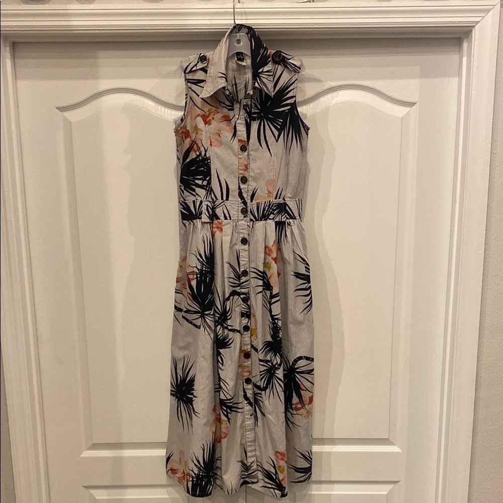 Black and Cream Sleeveless Sundress with Mandarin Collar